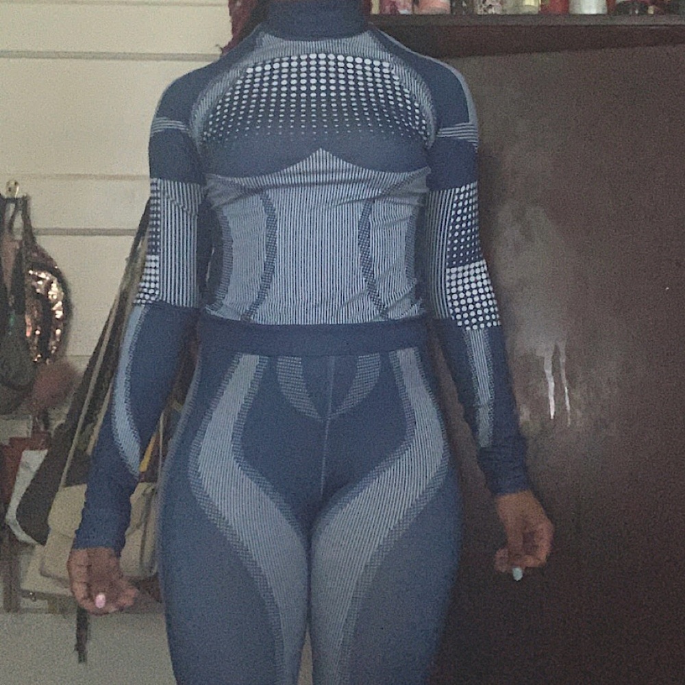 Work Out Set. - Picture 1 of 7
